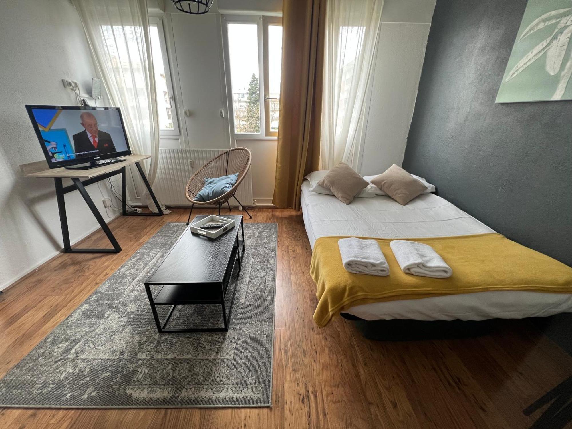 Mon Palmier Grand Appartement Parking Un-Sejour-A-Part Metz Luaran gambar